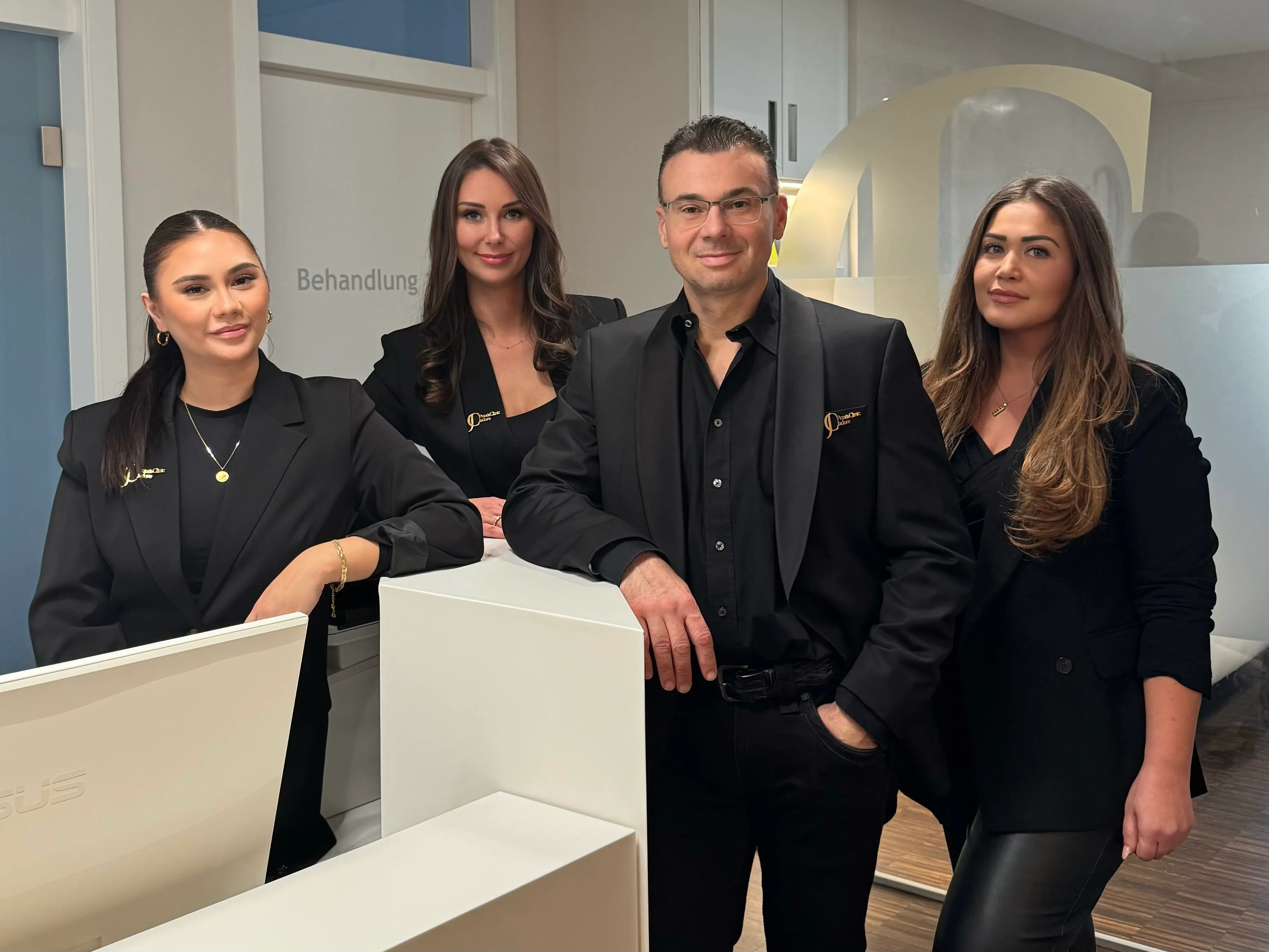 Das Team der Praxis Clinic Jadore